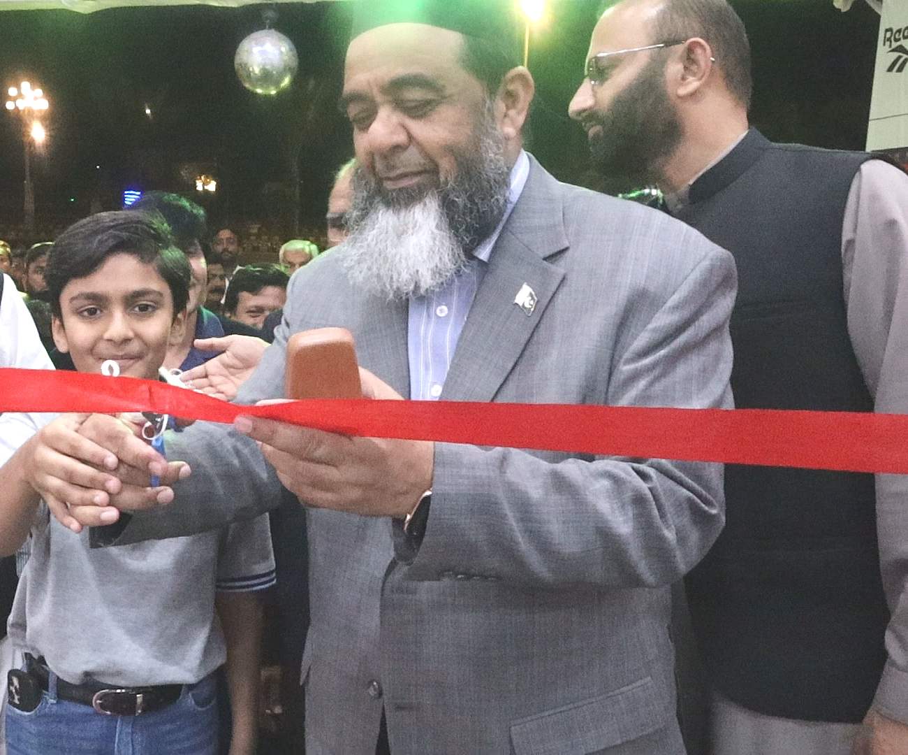 Malik M Aslam Sb  COO ,HRL